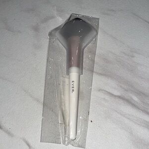 Ever Pretty Makeup Brush with White Handle